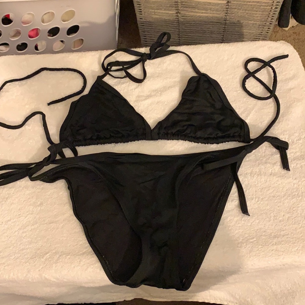 Victoria’s Secret swim